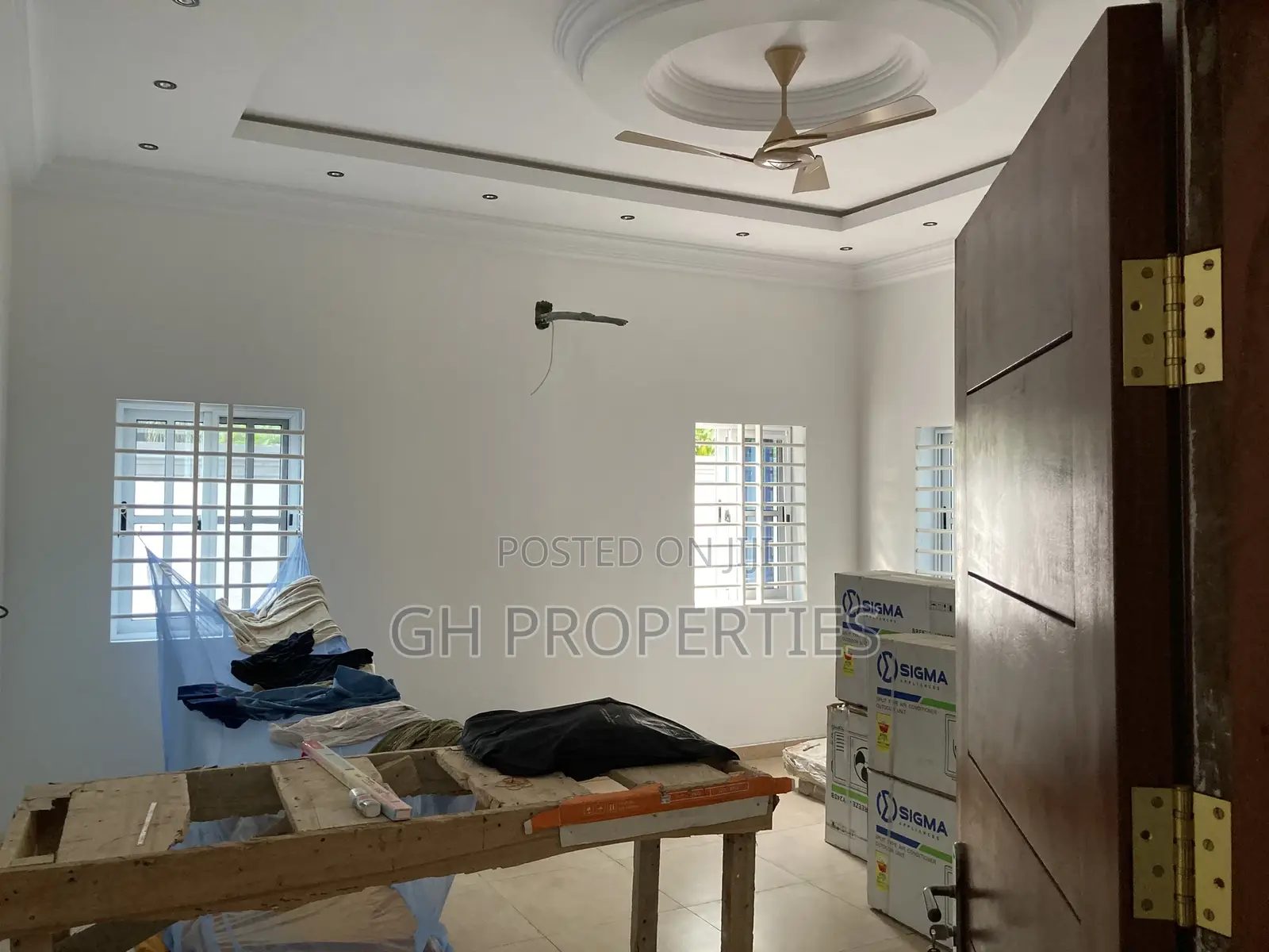 4bdrm Apartment in Four Bedrooms House., Kumasi Metropolitan for sale