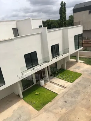 4bdrm Duplex in Cantonment, Cantonments for sale