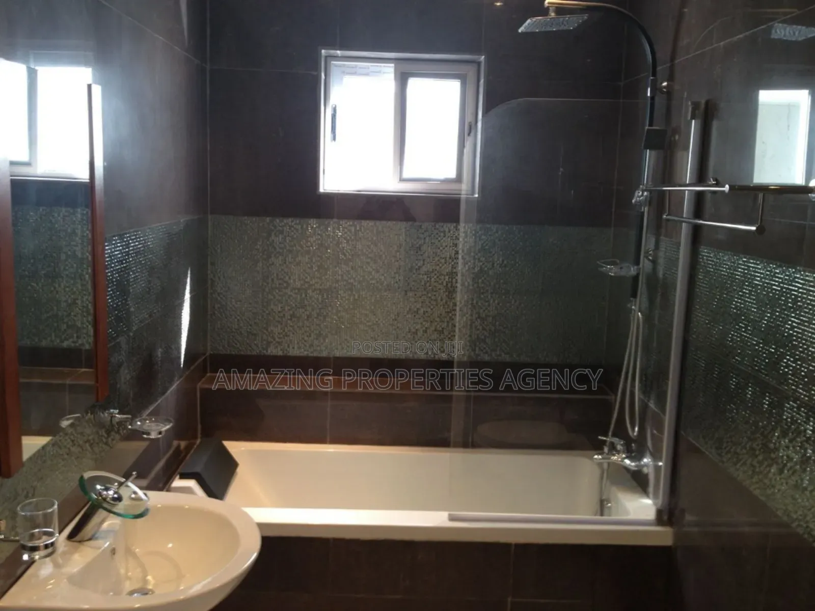 4bdrm House in Cantonments for rent