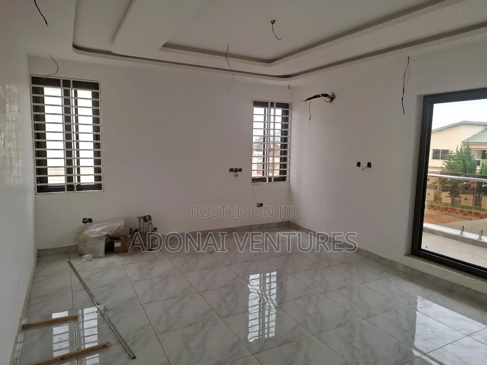 4bdrm House in Ahodwo  Parakou, Kumasi Metropolitan for sale