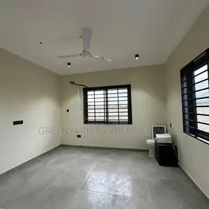 4bdrm House in Lakeside for sale