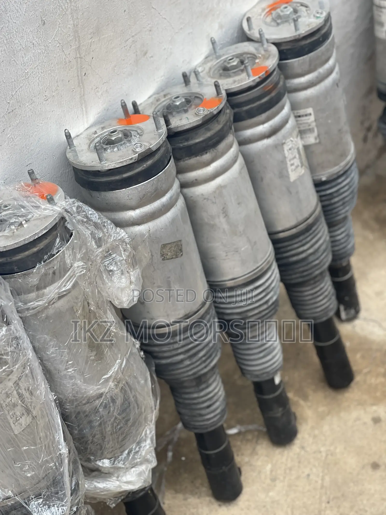 Range Rover Sports Front Shocks