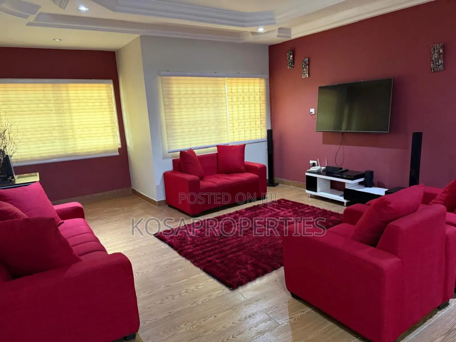 8bdrm House in Weija Medium for sale
