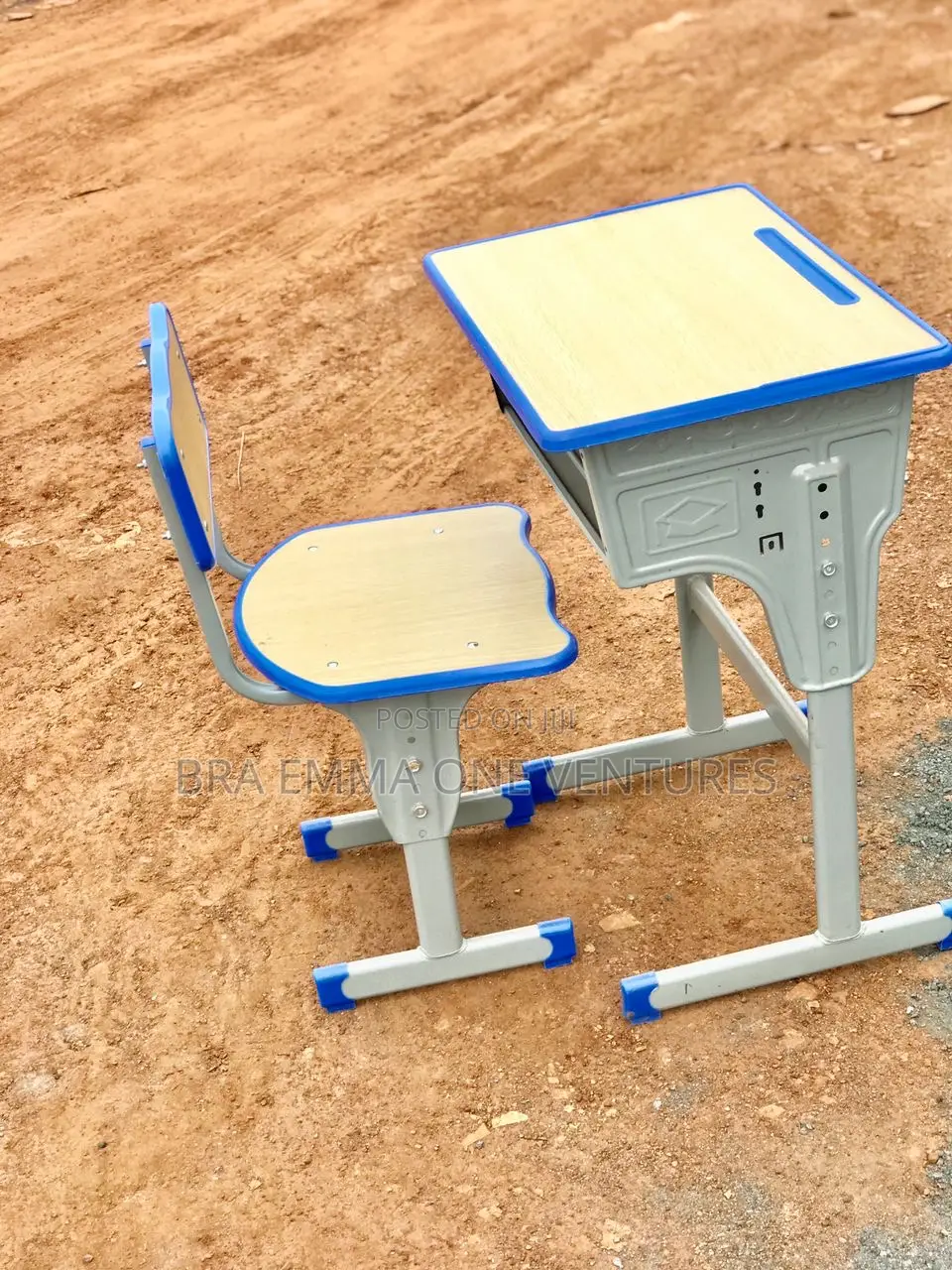 Adjustable Students Table And Chair