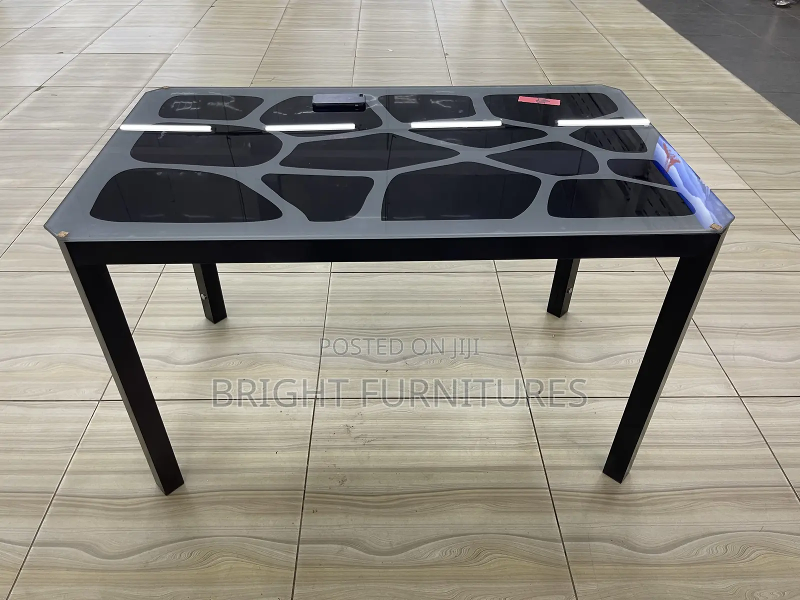 Durable 4in1 Dining Set Glass Top