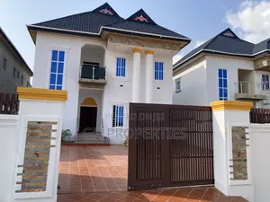 4bdrm House in Executive Four, Kumasi Metropolitan for sale