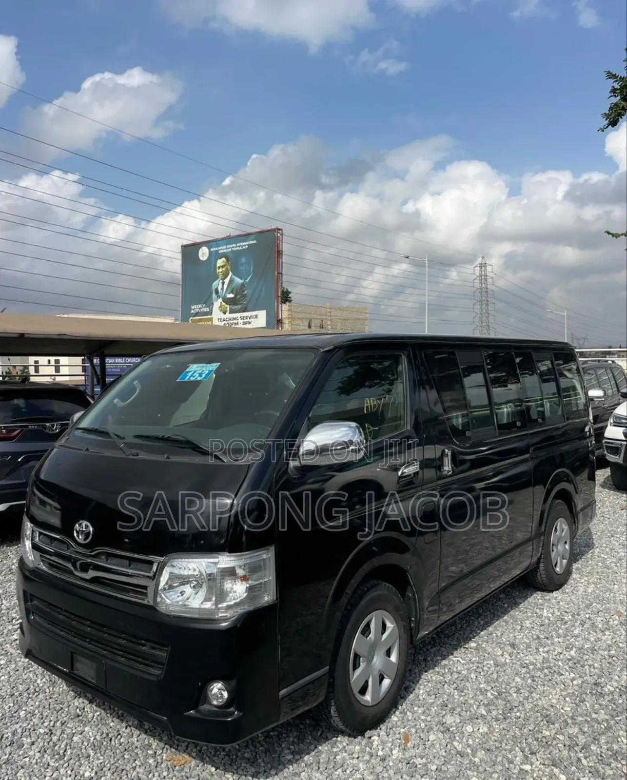 Toyota HiAce 2013 Black