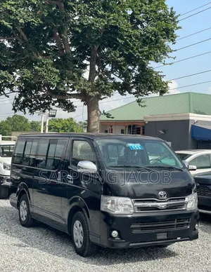Toyota HiAce 2013 Black
