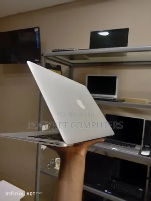 Laptop Apple MacBook Air 2017 8GB Intel Core i7 SSD 256GB