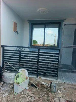 2bdrm Apartment in Dorns Properties, New Town for rent