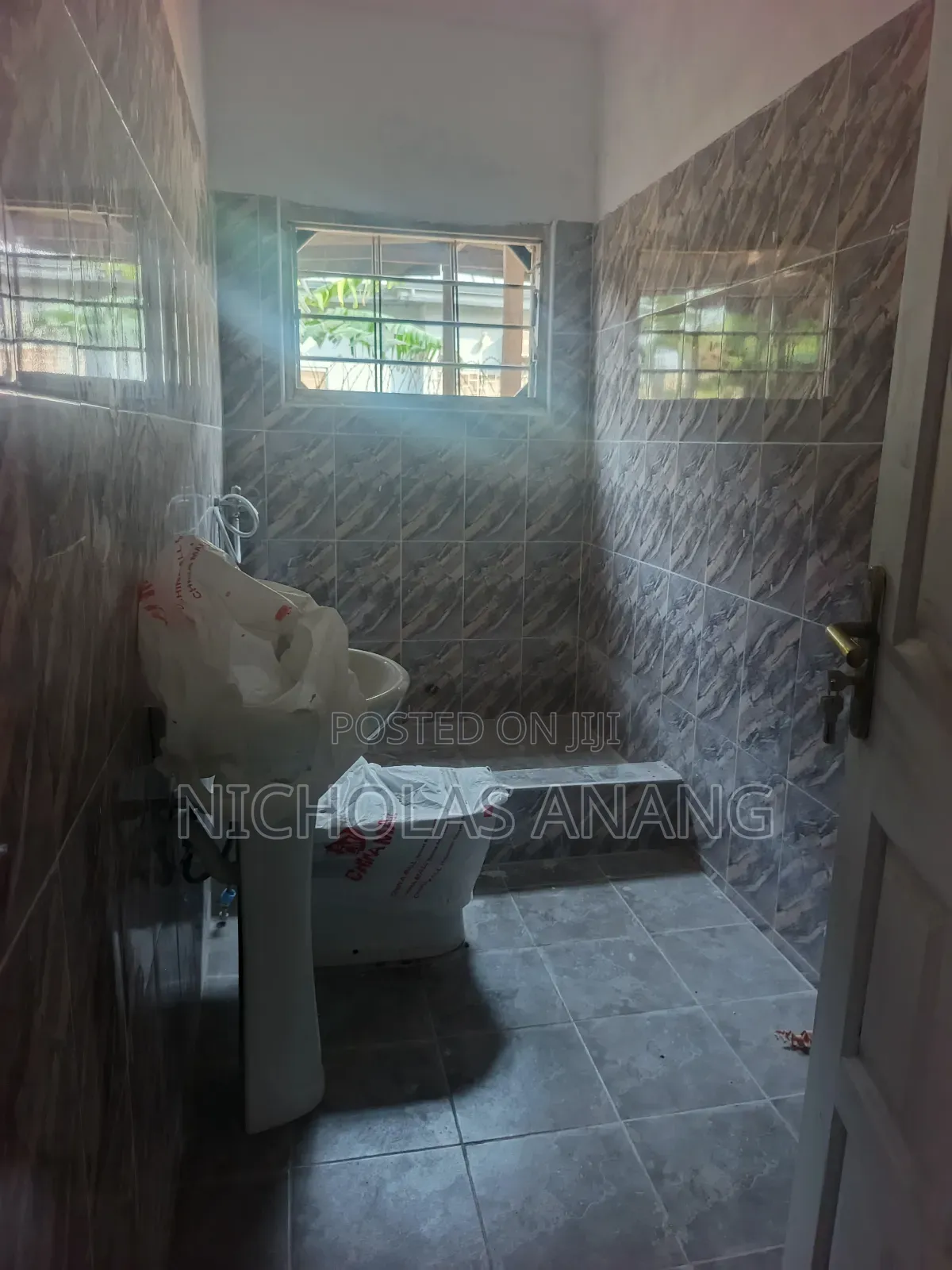 2bdrm Apartment in Dorns Properties, New Town for rent