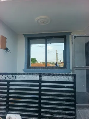 2bdrm Apartment in Dorns Properties, New Town for rent