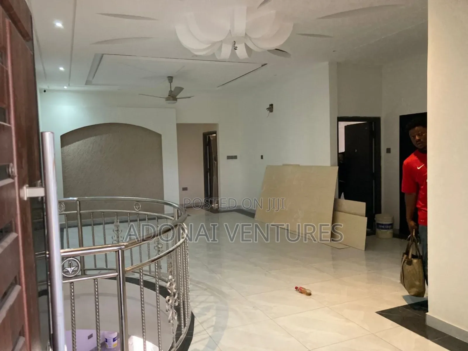 7bdrm House in Atasomanso, Kumasi Metropolitan for sale
