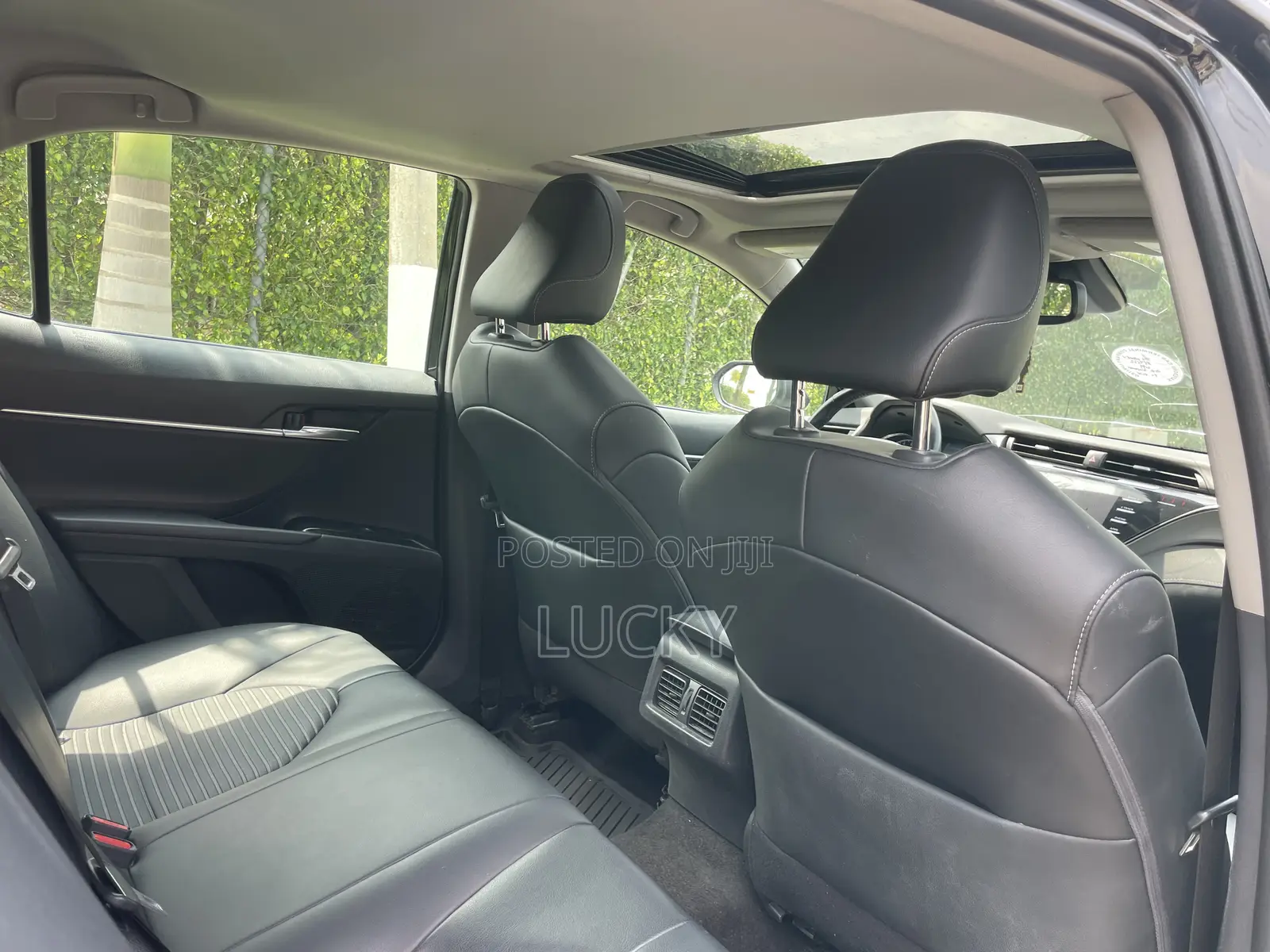 Toyota Camry SE FWD 2020 Black