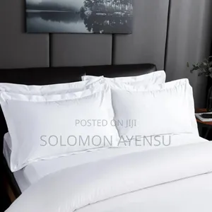 Quality 8 Pieces Plain White Duvet Set With Zip