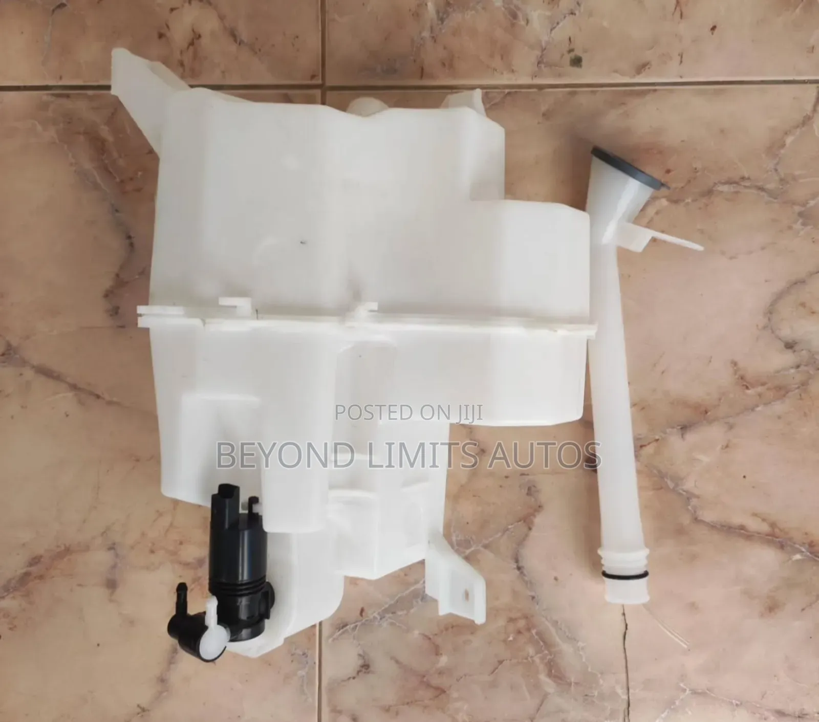 Nissan Rogue 2014,2015,2016,2017,2018,2019 Wiper Bottle