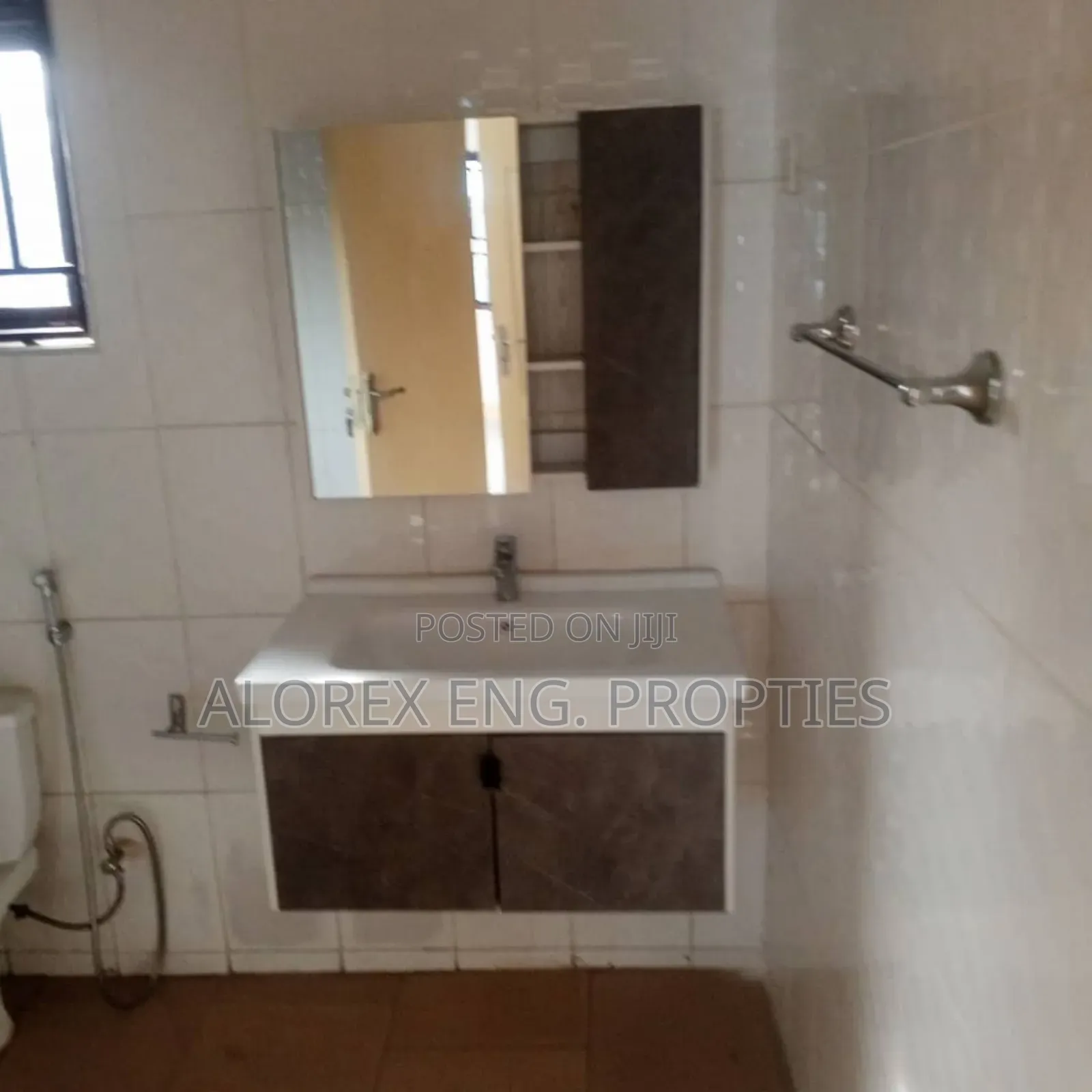 3bdrm House in $100,000 Com 25, Tema Metropolitan for sale