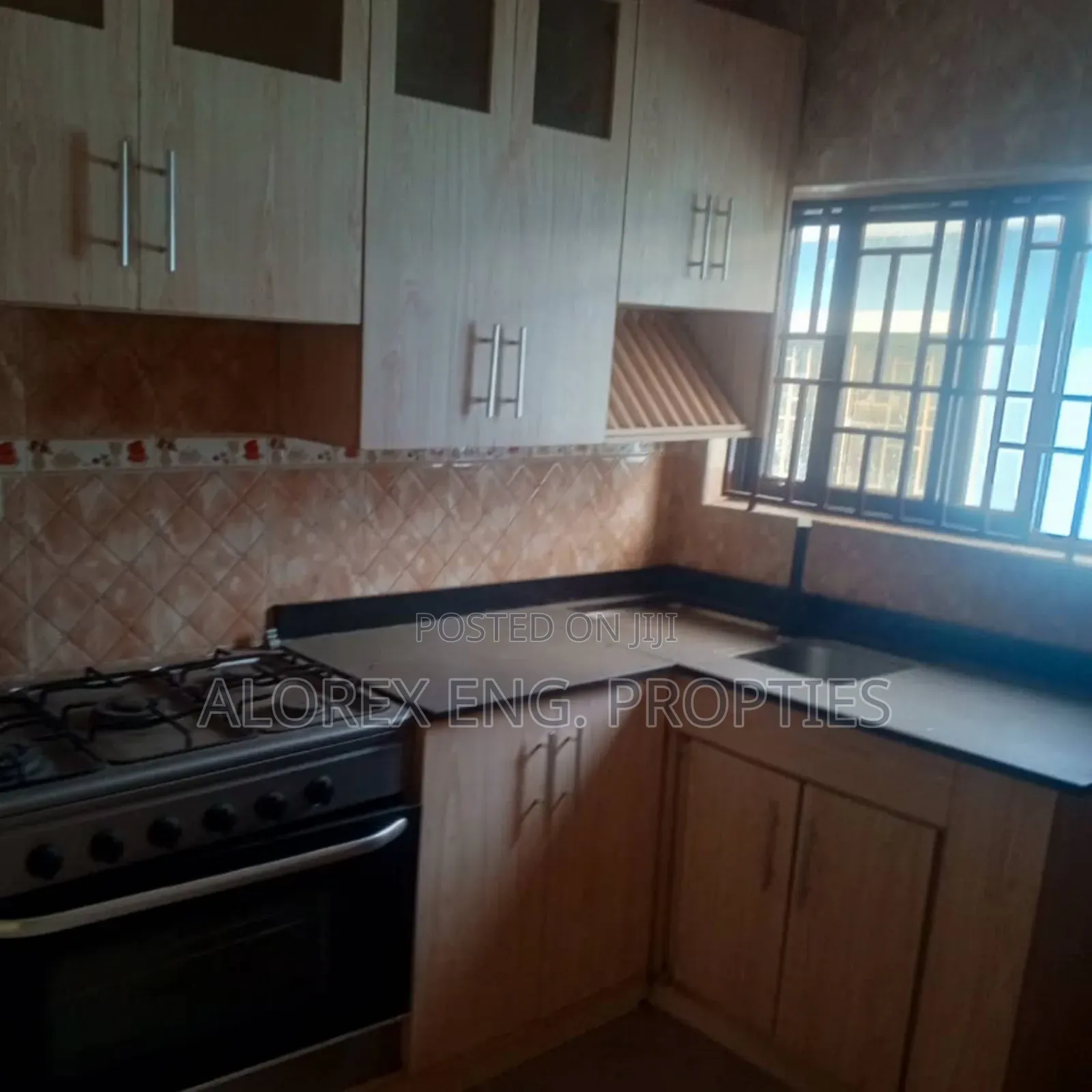 3bdrm House in $100,000 Com 25, Tema Metropolitan for sale