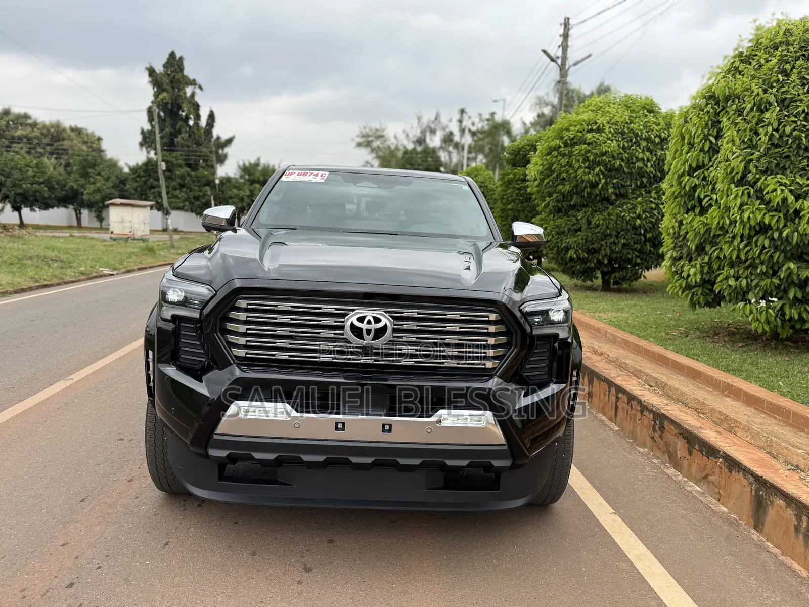 Toyota Tacoma 2025 Black