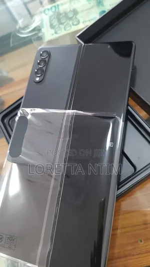 New Samsung Galaxy Z Fold 3 256 GB Black