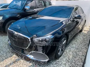 Mercedes-Benz E300 2017 Black