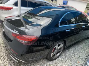 Mercedes-Benz E300 2017 Black