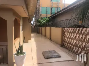 5bdrm House in Ben Properties, Ga East Municipal for rent