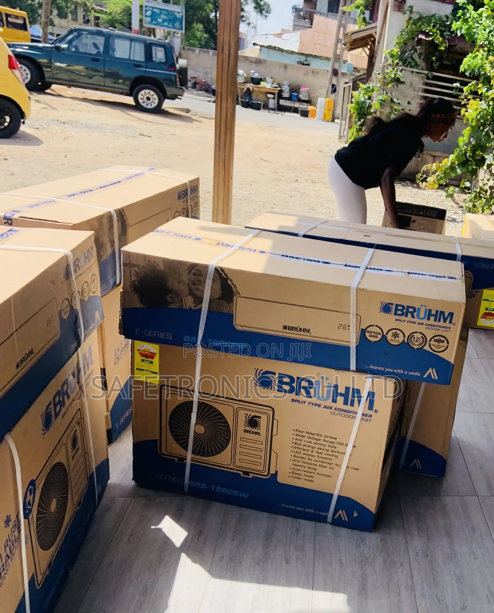 Try Lastest 1.5 Horsepower Split R410 White Bruhm Ac