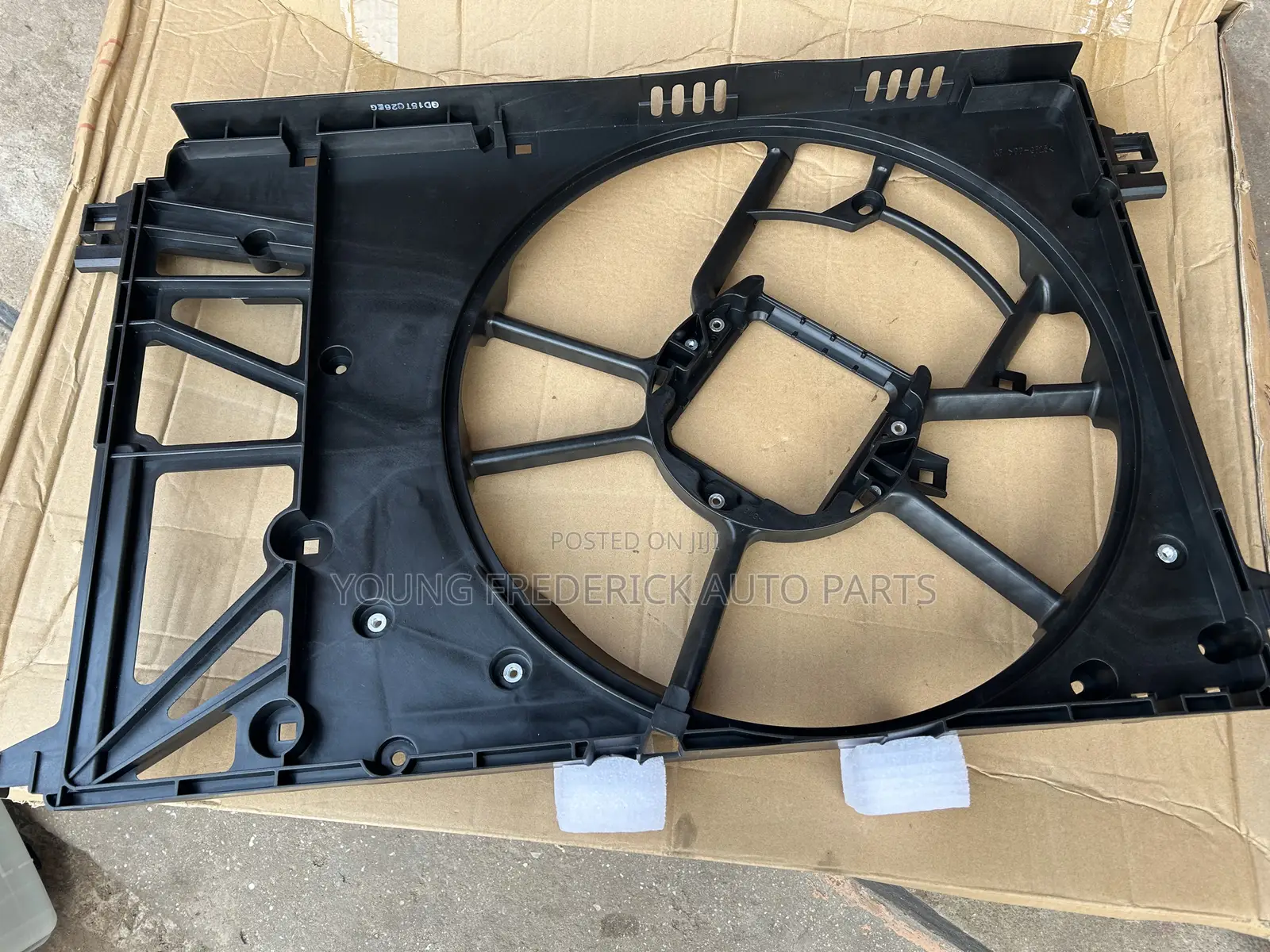 Toyota Camry/Rav 4 Fan Case 2018 2019 2020