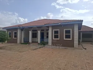 5bdrm House in Nkpa Properties, Tamale Municipal for rent