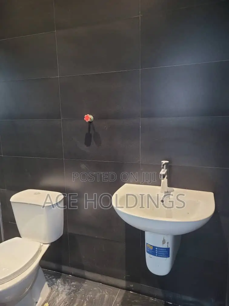2bdrm Apartment in Tse Addo, Tseaddo for rent