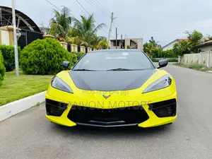 Chevrolet Corvette 2022 Yellow