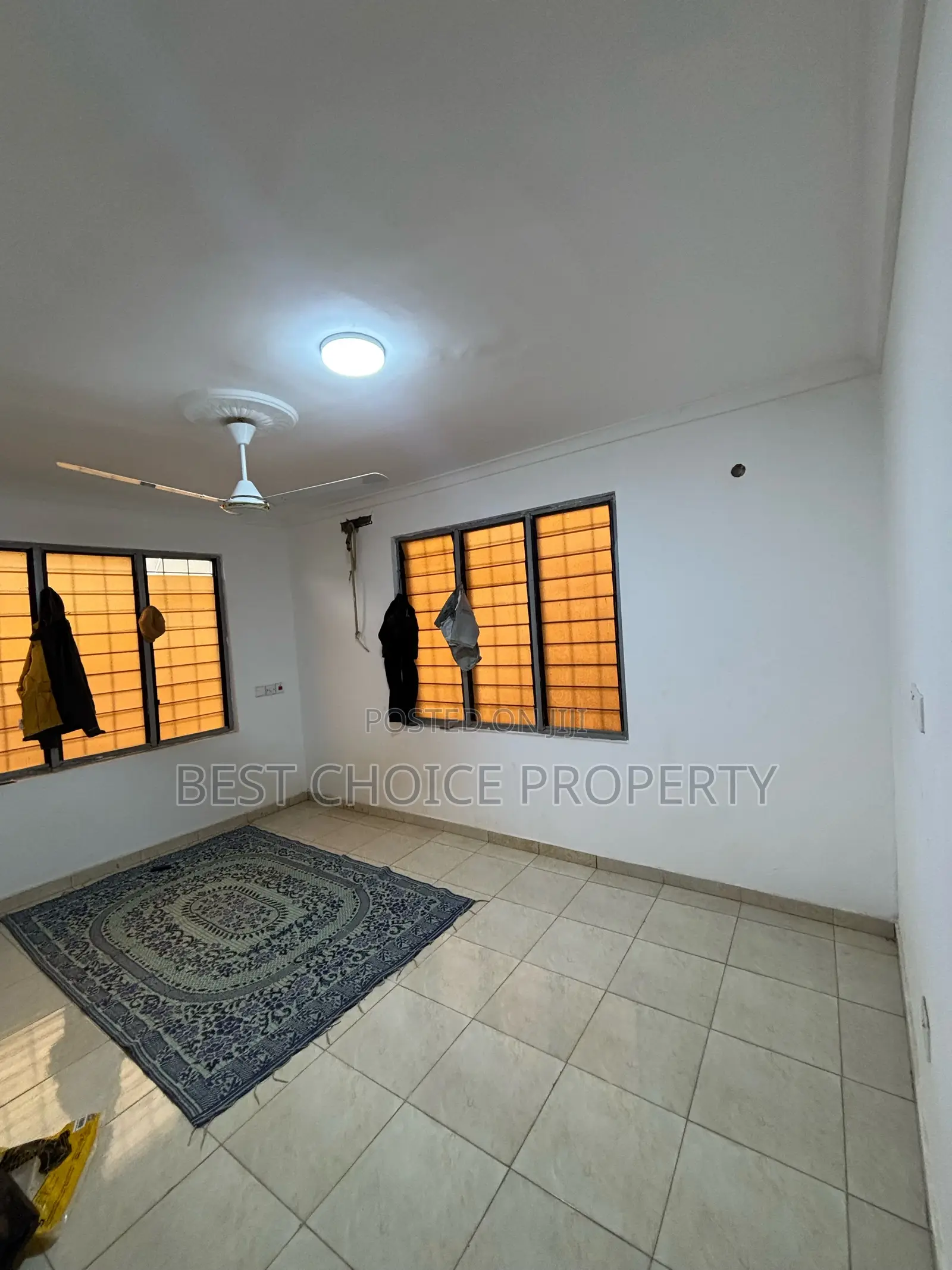 3bdrm Apartment in Adenta, Housing Down for rent