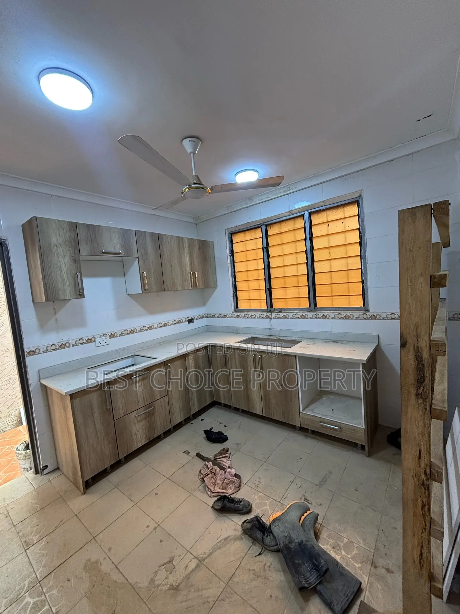 3bdrm Apartment in Adenta, Housing Down for rent