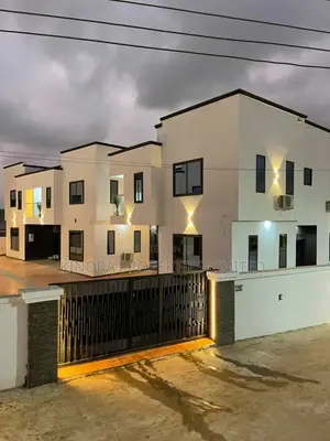 3bdrm Townhouse/Terrace in Nanakrom, School Junction for sale