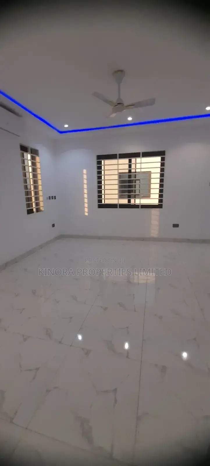 3bdrm Townhouse/Terrace in Nanakrom, School Junction for sale
