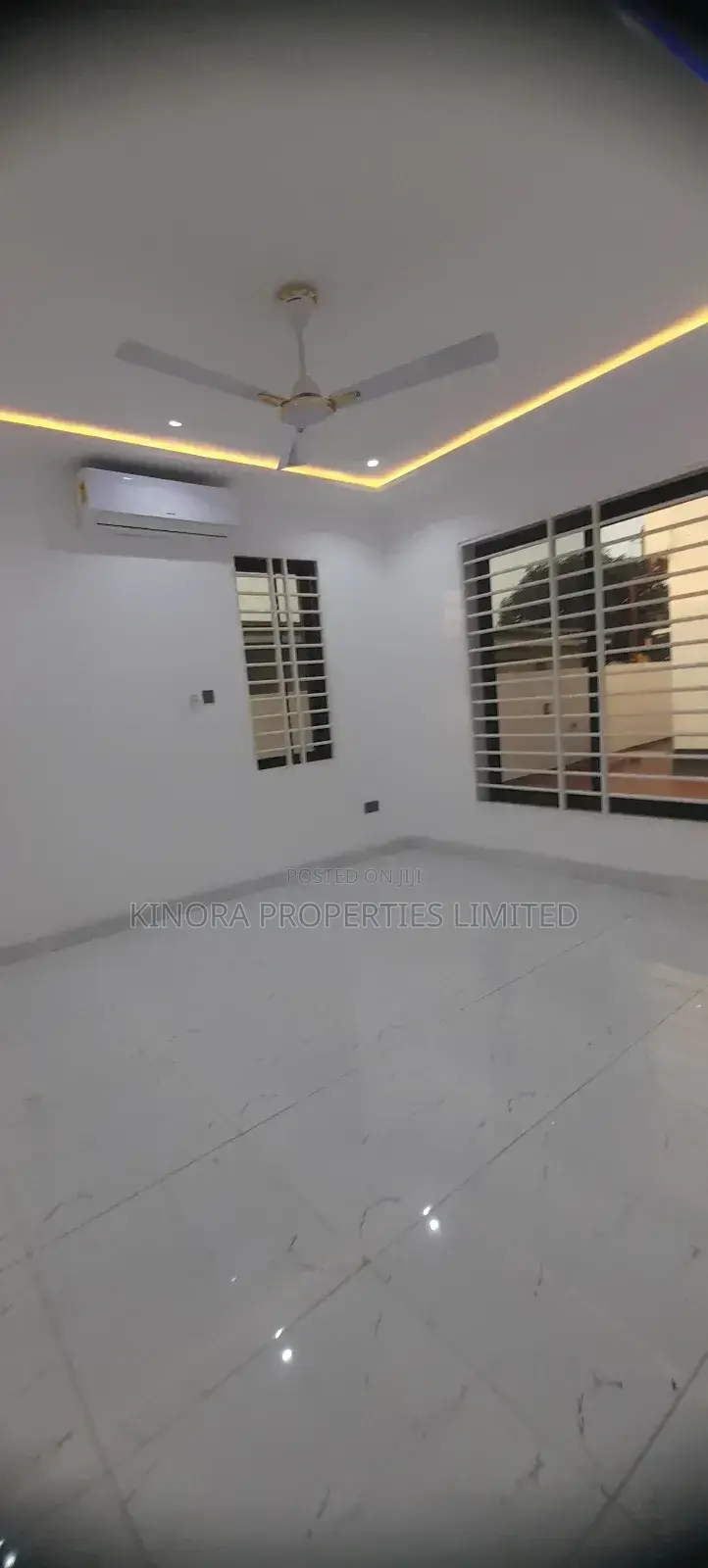 3bdrm Townhouse/Terrace in Nanakrom, School Junction for sale