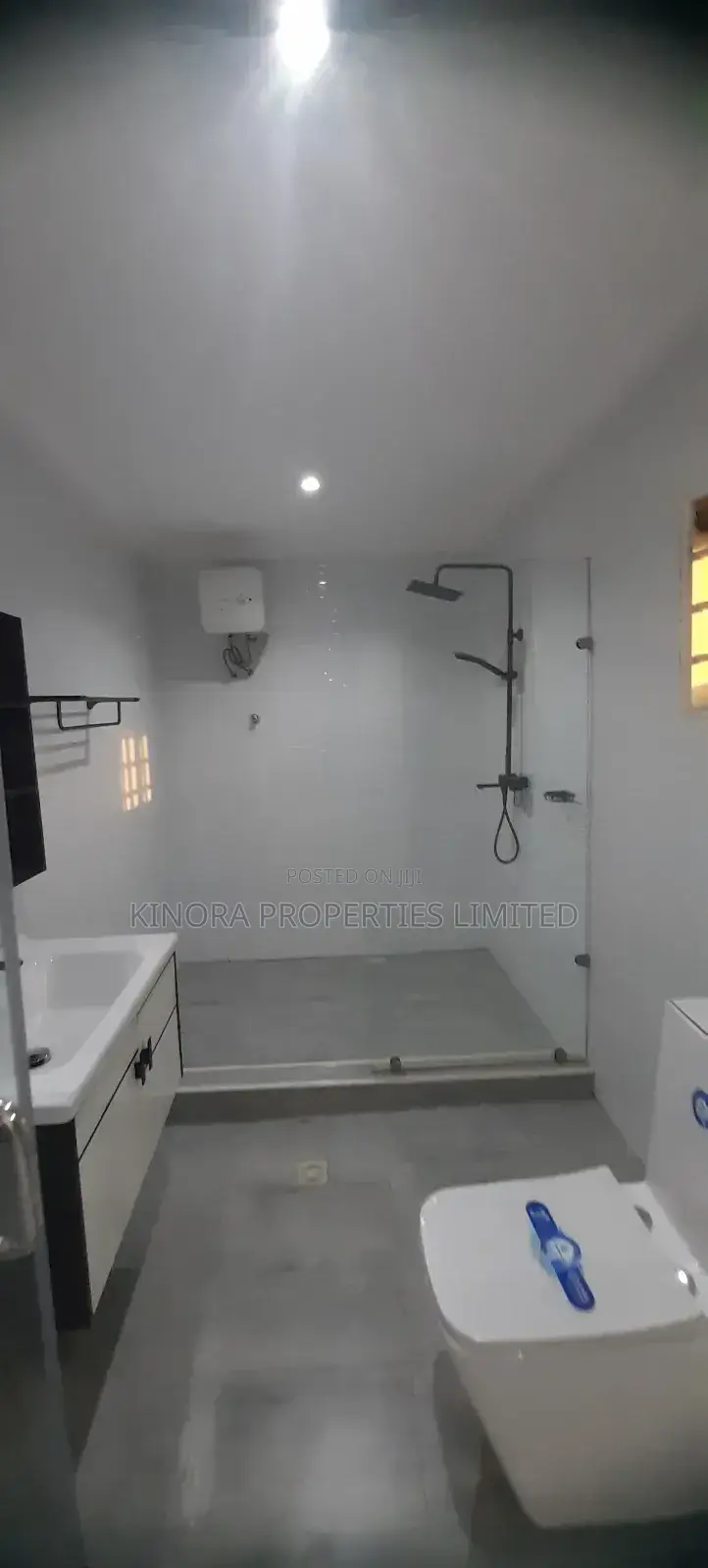 3bdrm Townhouse/Terrace in Nanakrom, School Junction for sale