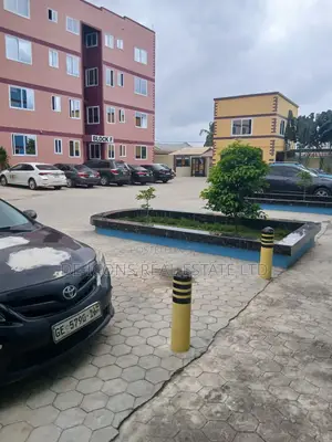 1bdrm Duplex in De-Icons Real Estate, Awutu Senya East Municipal