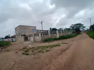 2bdrm Duplex in De-Icons Real Estate, Awutu Senya East Municipal