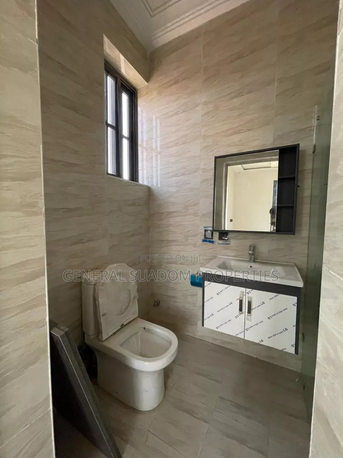 2bdrm Apartment in Suadom Properties, Baatsona Total for rent