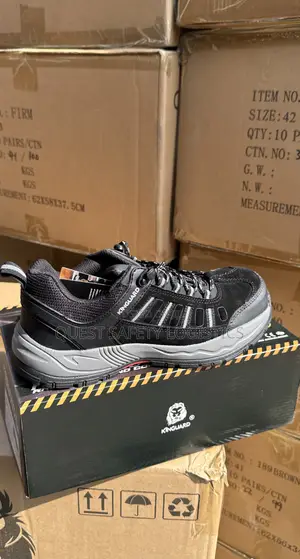 Secure Sneaker Safety Boot