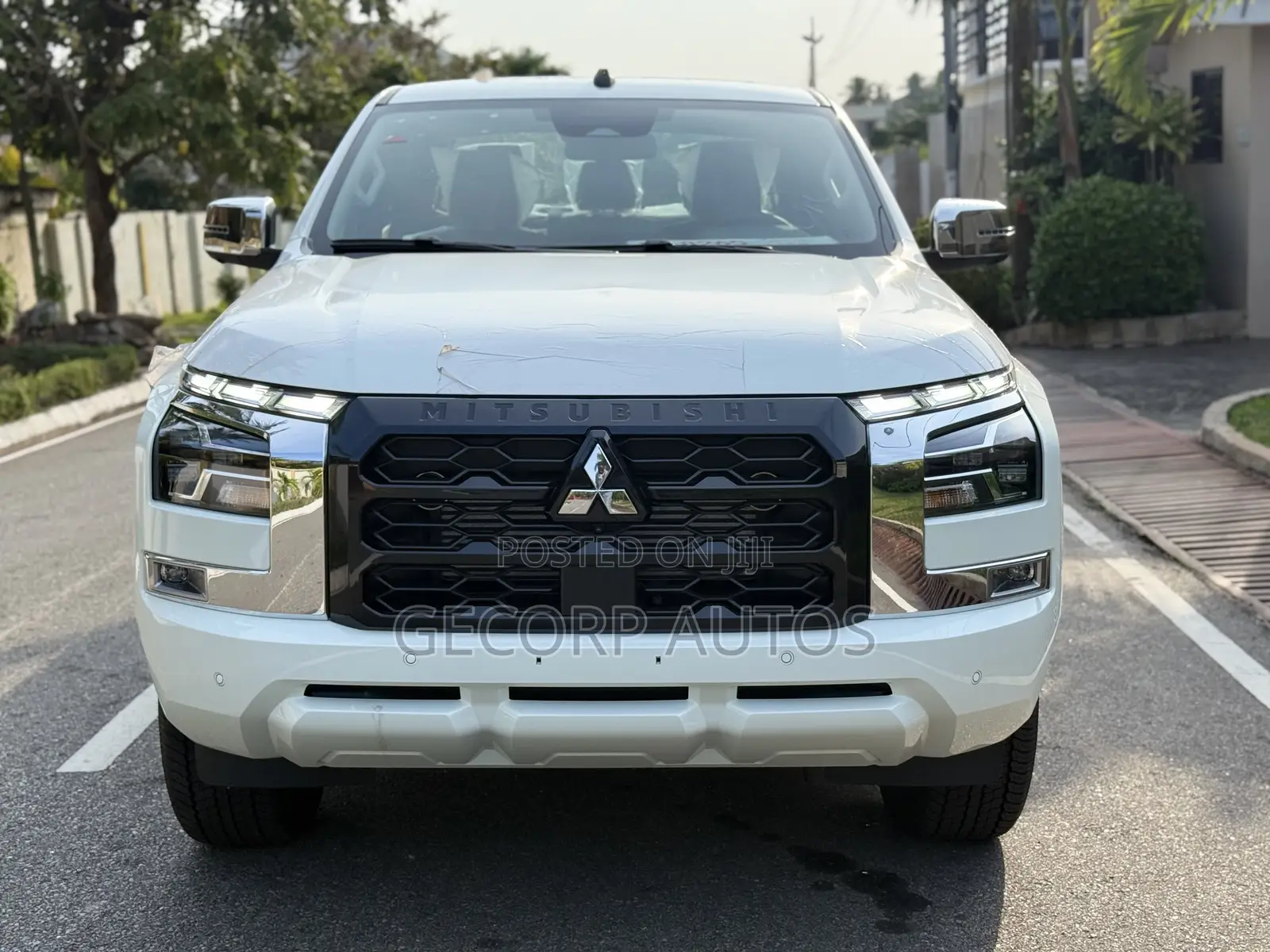 New Mitsubishi L200 2024 White