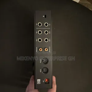Native Instruments/Komplete Audio 6 Mk2