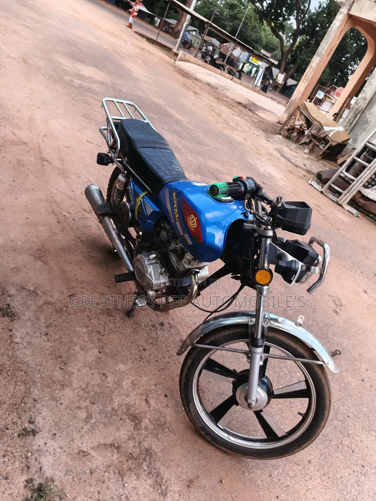 Royal Motorcycle 2015 Blue
