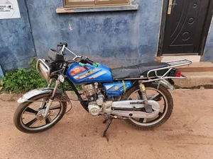 Royal Motorcycle 2015 Blue
