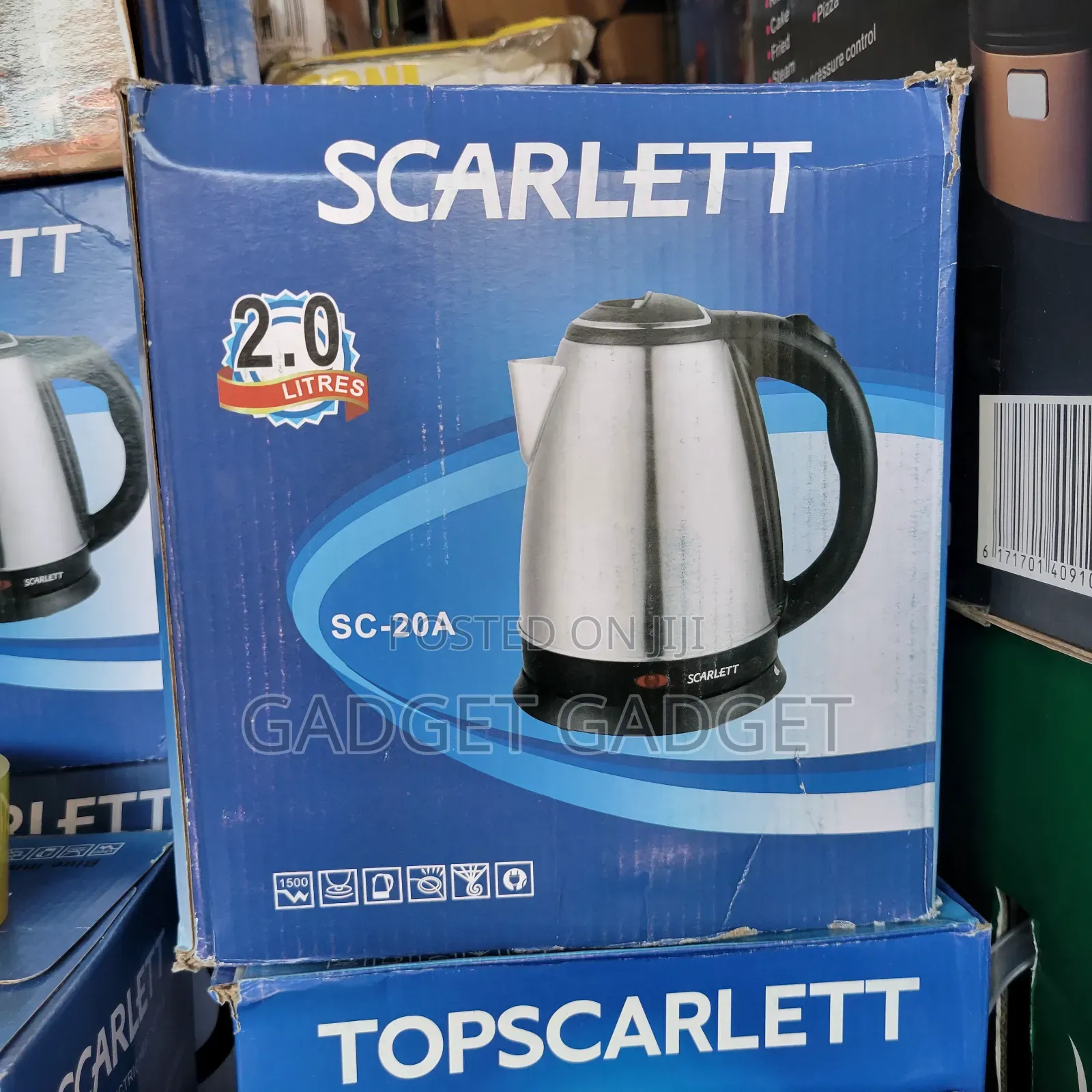 Scarlett Electric Kettle 2 Litres - Silver/Black