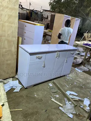 Quality Kitchen Cabinet 5ft Payment After Delivery
