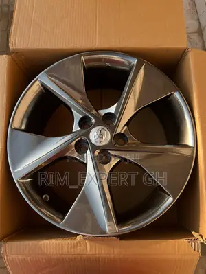 Camry Spider Home Rim 18