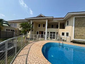 5bdrm Mansion in East Legon for sale